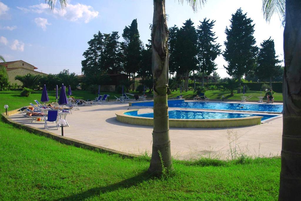 Masseria Grande Hotel Torre dell'Orso Exterior photo