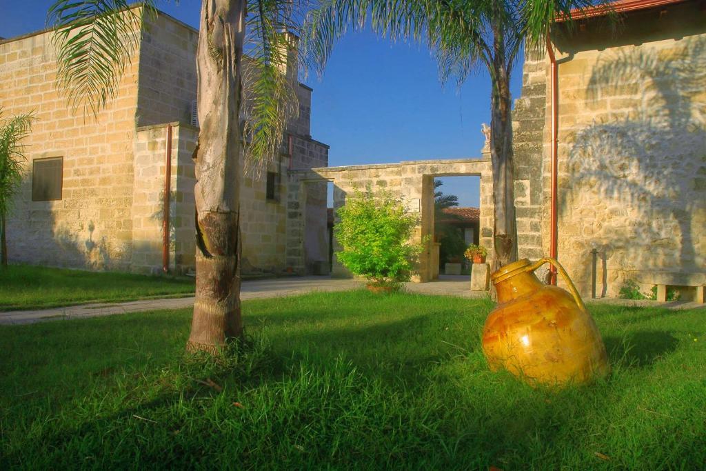 Masseria Grande Hotel Torre dell'Orso Exterior photo