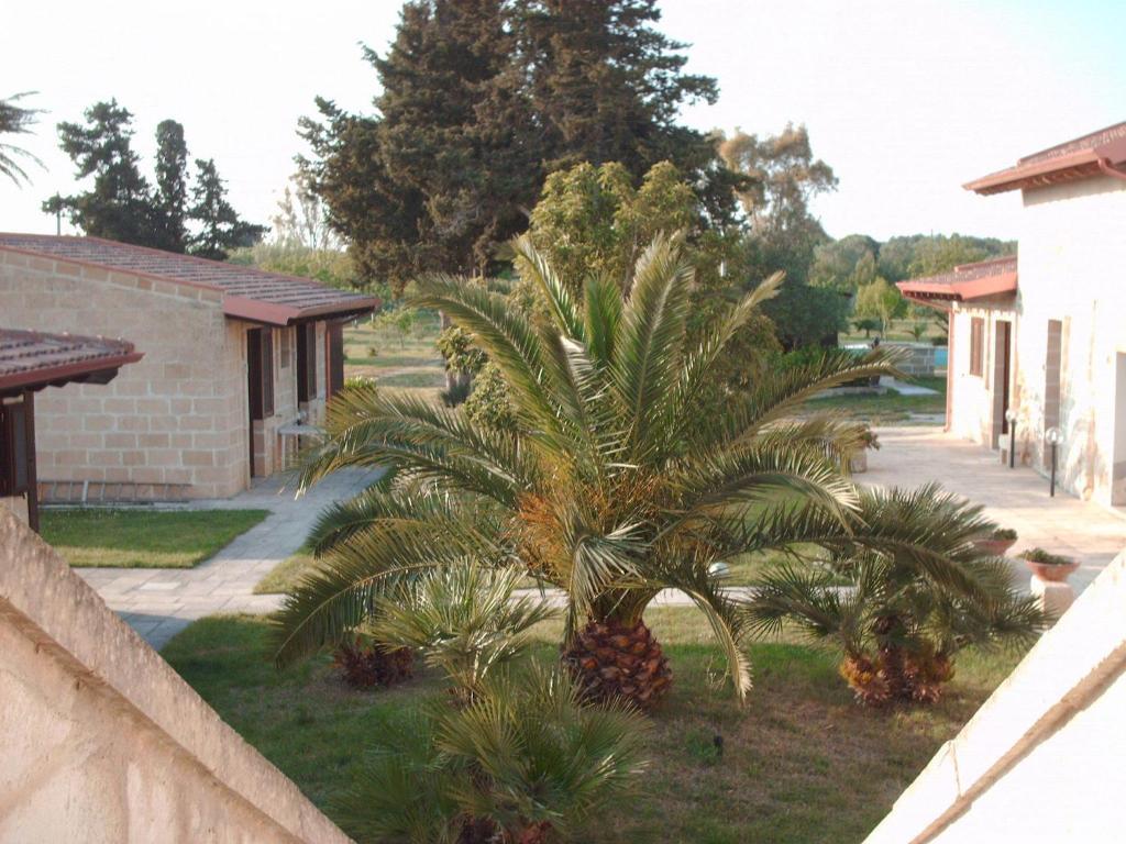 Masseria Grande Hotel Torre dell'Orso Exterior photo
